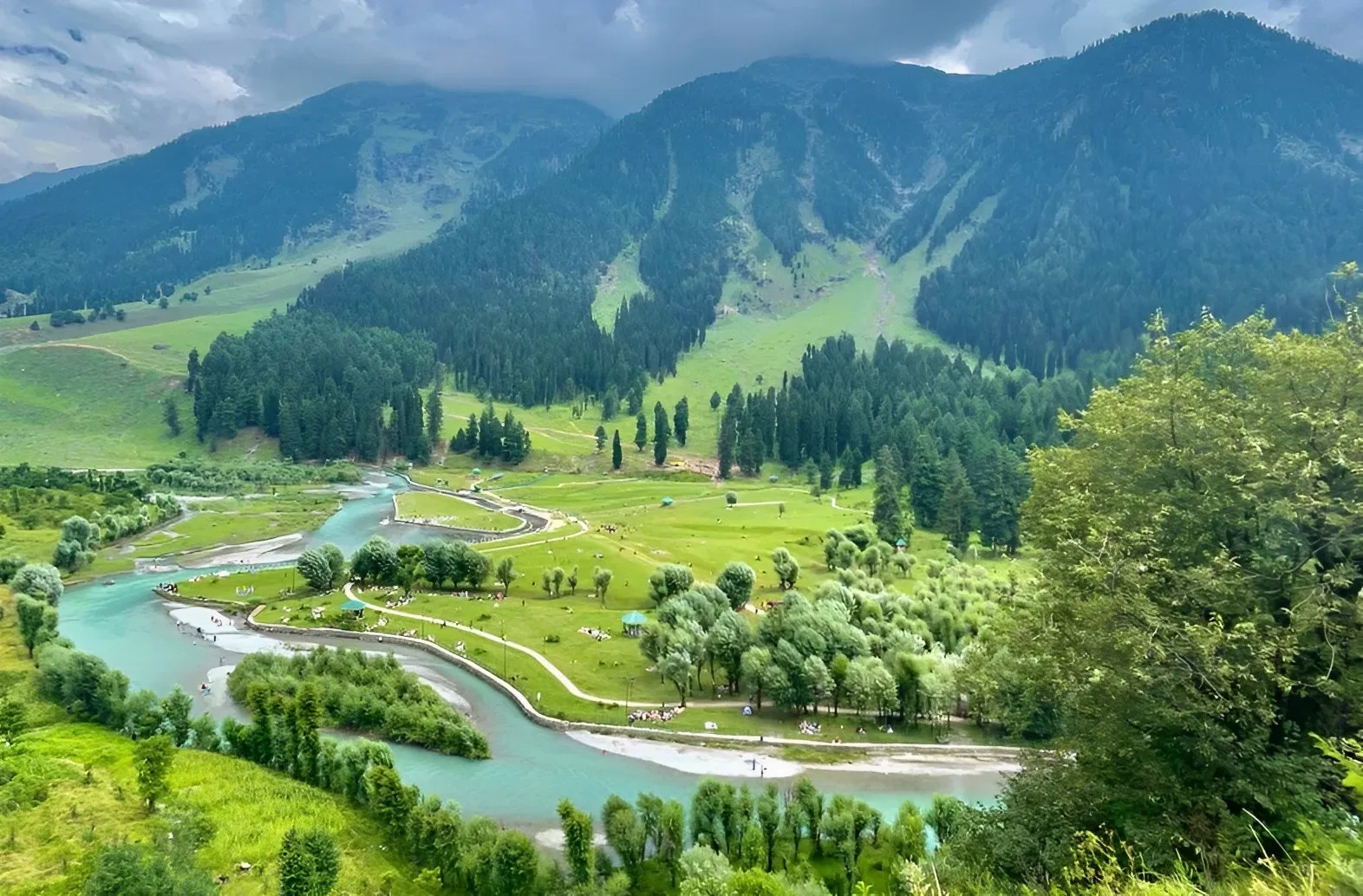 Kashmir 5 Days 4 Nights